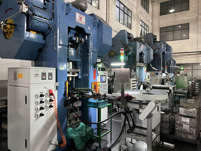 Ningbo XiaYi Electromechanical Technology Co.,Ltd. línea de producción del fabricante